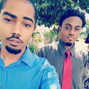 Meet your Posher, Jeddie